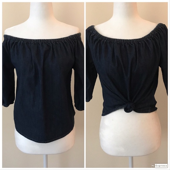 Like New Gap Off the Shoulder Soft Denim Top - Picture 3 of 7